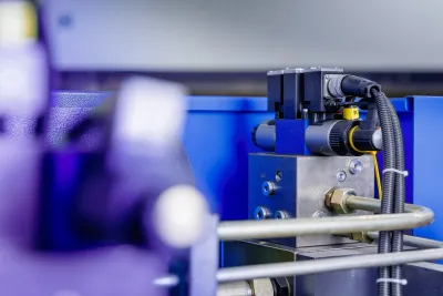 Фото MetalTec HBC 50/1600 Листогибочные гидравлические прессы с ЧПУ в интернет-магазине ToolHaus.ru