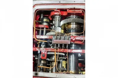 Фото JET GH-2060 ZH DRO Токарно-винторезный станок серии ZH Ø500 мм в интернет-магазине ToolHaus.ru