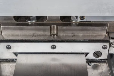 Фото JET GH-2060 ZH DRO Токарно-винторезный станок серии ZH Ø500 мм в интернет-магазине ToolHaus.ru
