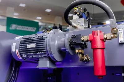 Фото MetalTec HBC 50/1600 Листогибочные гидравлические прессы с ЧПУ в интернет-магазине ToolHaus.ru
