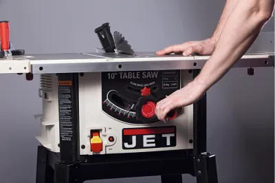 Фото JET JBTS-10 Циркулярная пила в интернет-магазине ToolHaus.ru