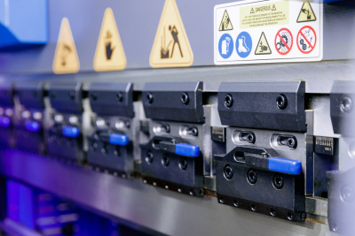 Фото MetalTec HBC 50/1600 Листогибочные гидравлические прессы с ЧПУ в интернет-магазине ToolHaus.ru